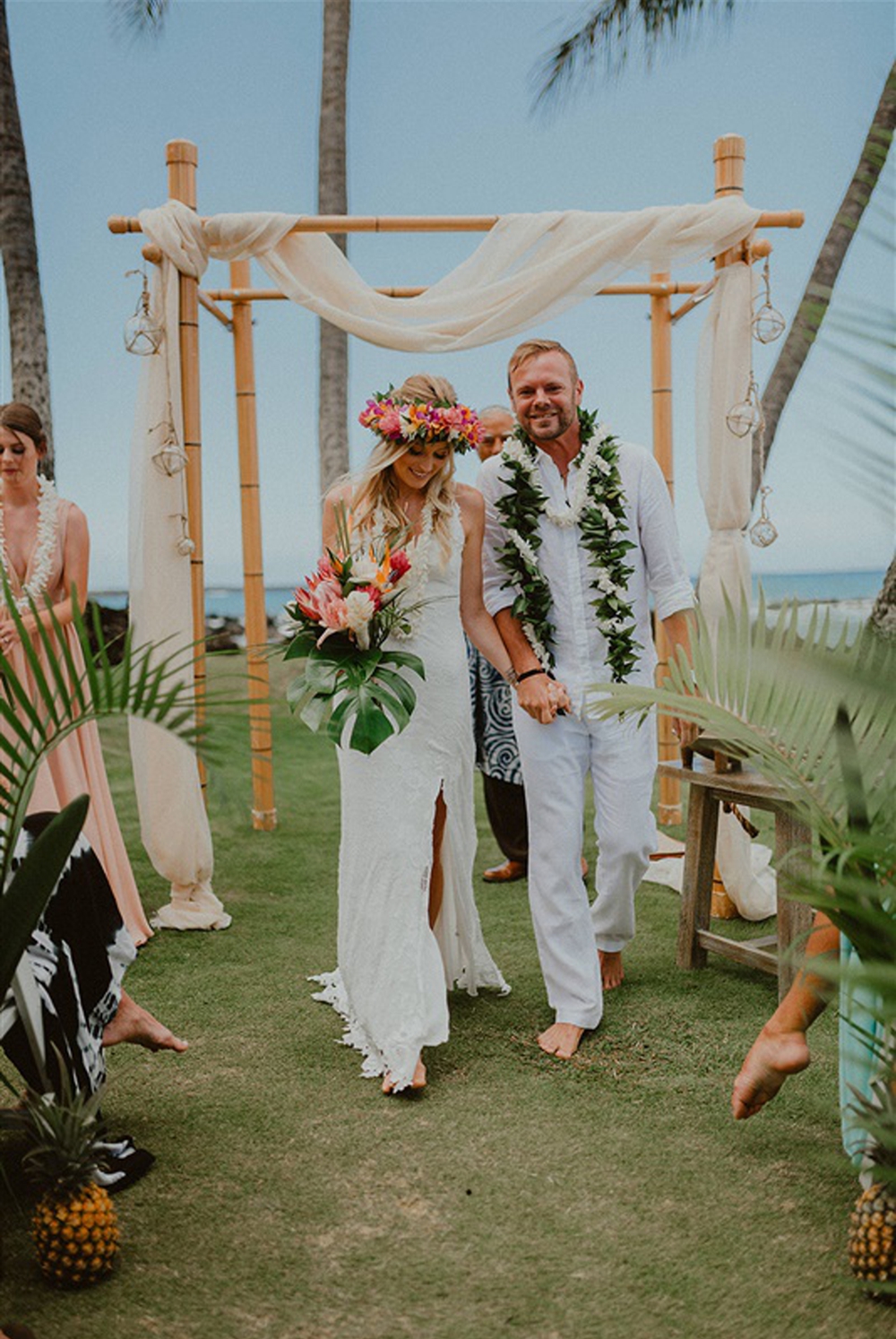 Maui-Wedding-Photographer, white-orchid-beach-house, hawaii-wedding-photographer