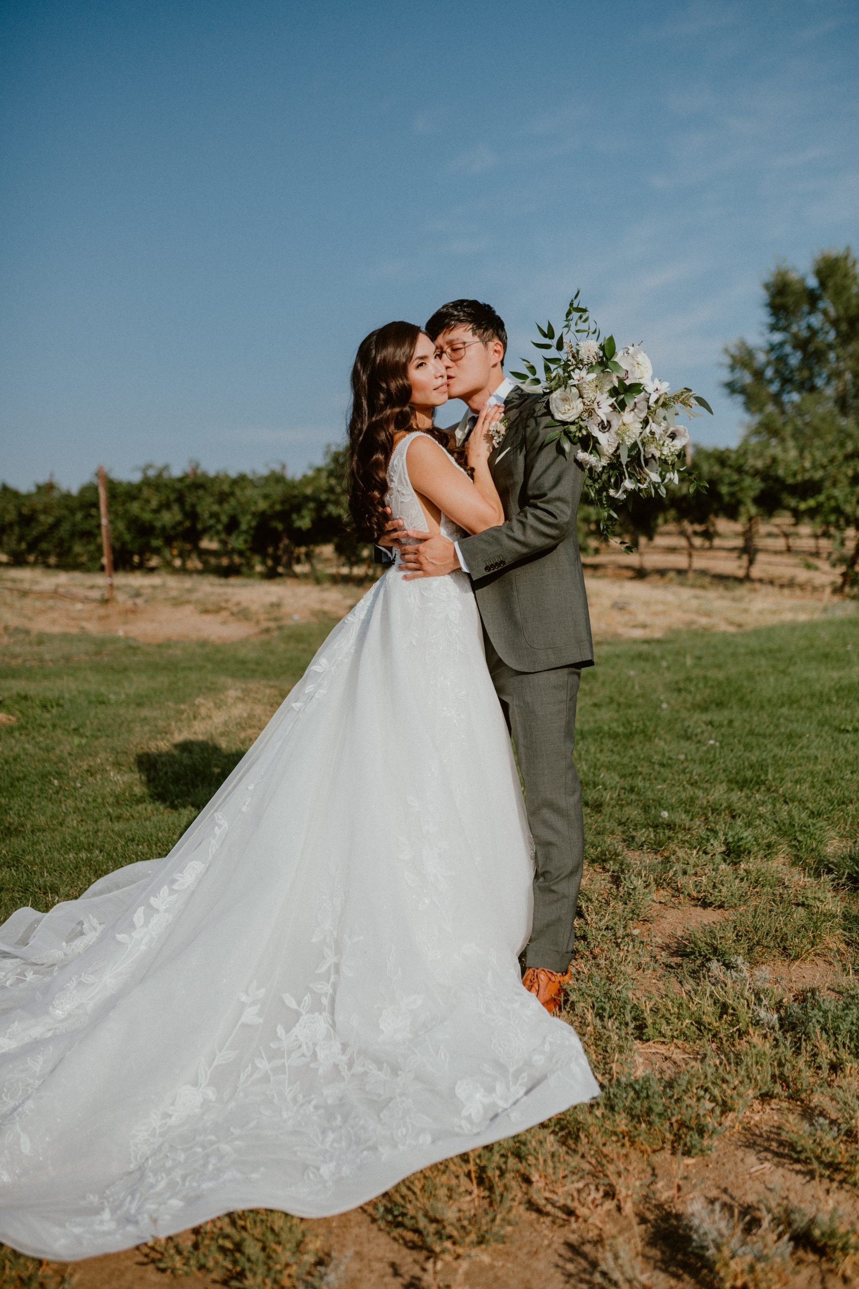 Fall winery elopement style with bride and groom pre-wedding ceremony, newlywed couple inspiration wedding day photography | Washington Elopement, Destination Elopement Photographer, Cave B Inn Elopement Inspiration, Washington Elopement ideas, PNW Fall Wedding Inspiration, Fall Outdoor Wedding Ideas,Fall Wedding Inspiration, PNW Outdoor Wedding Ideas | chelseaabril.com